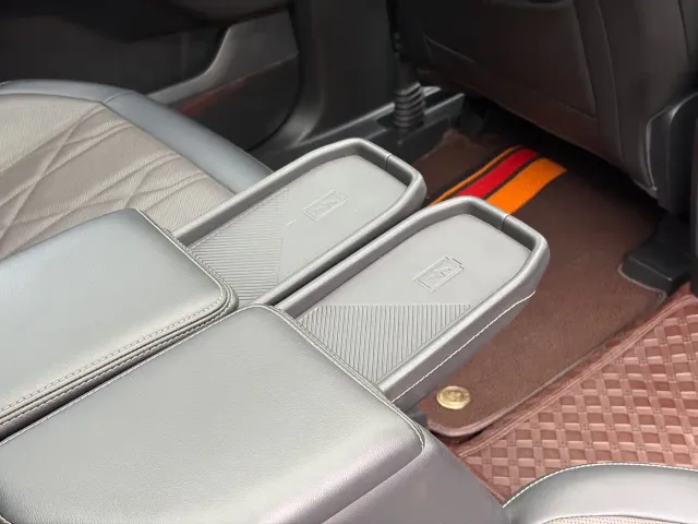 Ford Edge — Фото автомобиля 16