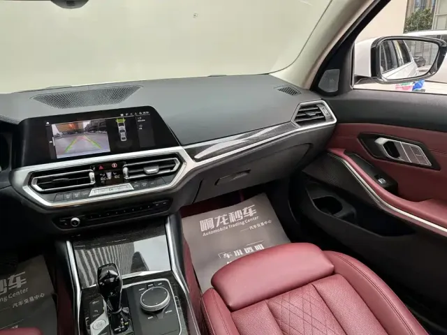 BMW 3 Series — Фото автомобиля 10