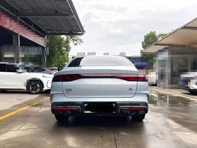 BYD Qin L — Фото автомобиля 7
