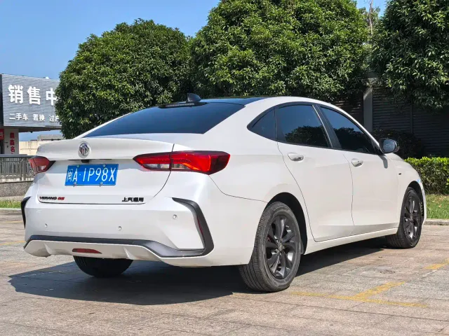 Buick Verano — Фото автомобиля 5