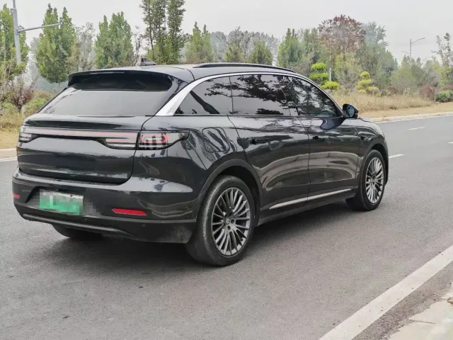 Leapmotor C11 — Фото автомобиля 4