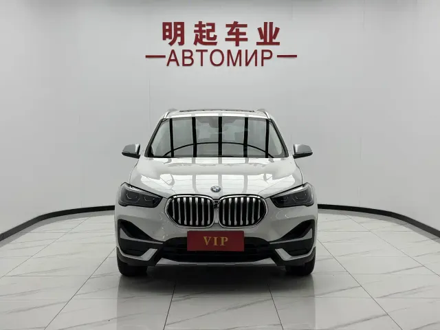 BMW X1 — Фото автомобиля 2