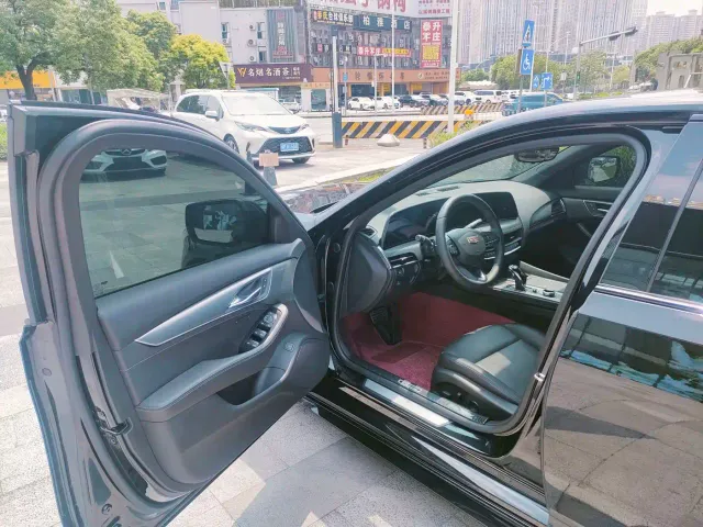 Cadillac CT5 — Фото автомобиля 16