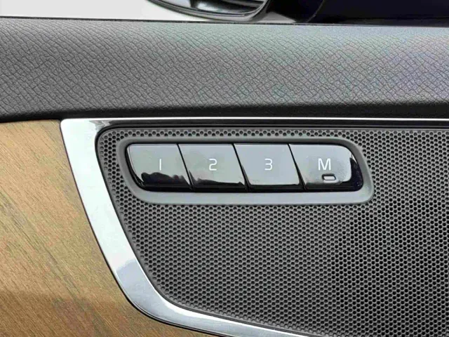 Volvo XC90 — Фото автомобиля 18