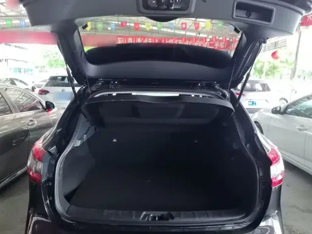 Nissan Qashqai — Фото автомобиля 18