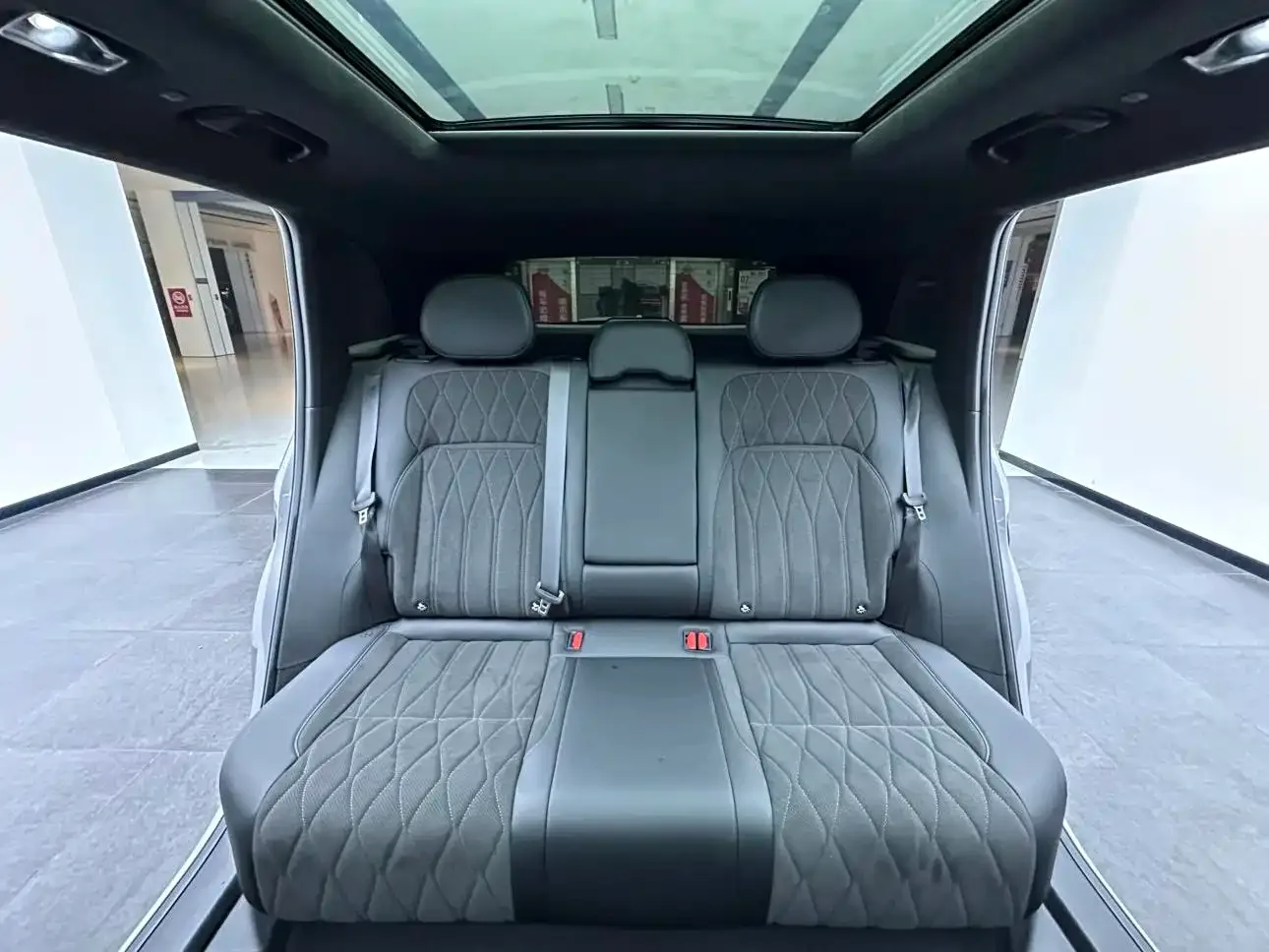 Geely Xingyue L 2025 Oriental Glory 2.0TD Automatic Star Collector Edition — Фото автомобиля 22