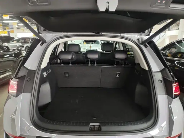 BYD Sealion 05 EV — Фото автомобиля 18