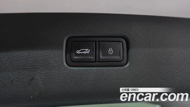 Genesis GV80 — Фото автомобиля 24