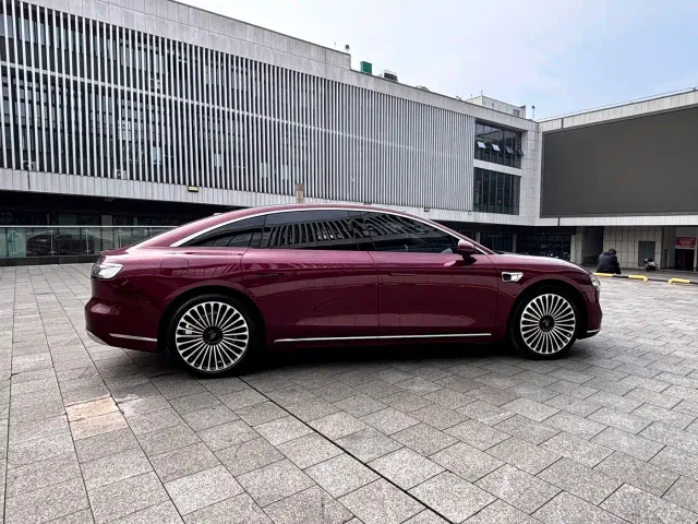 Stelato S9 — Фото автомобиля 4