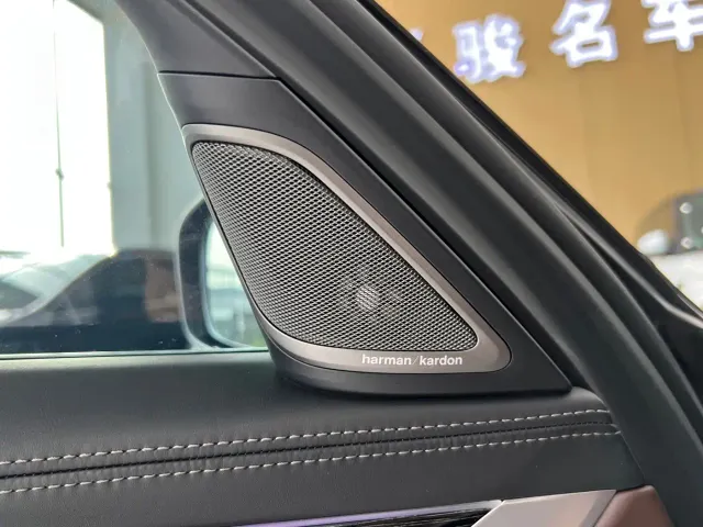 BMW 7 Series — Фото автомобиля 12