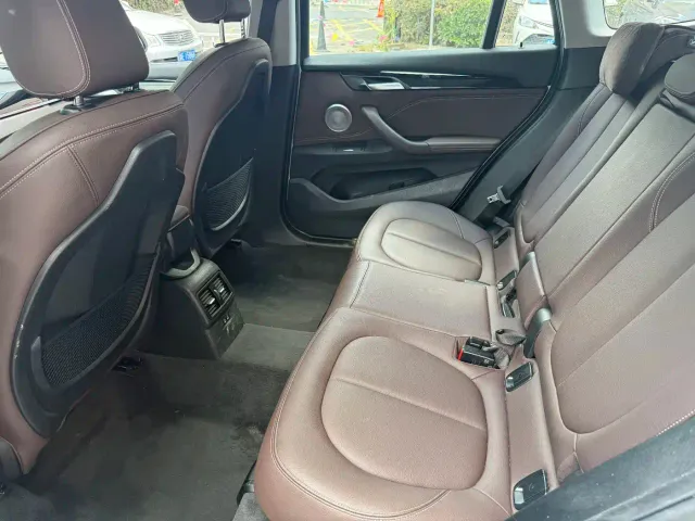BMW X1 — Фото автомобиля 8