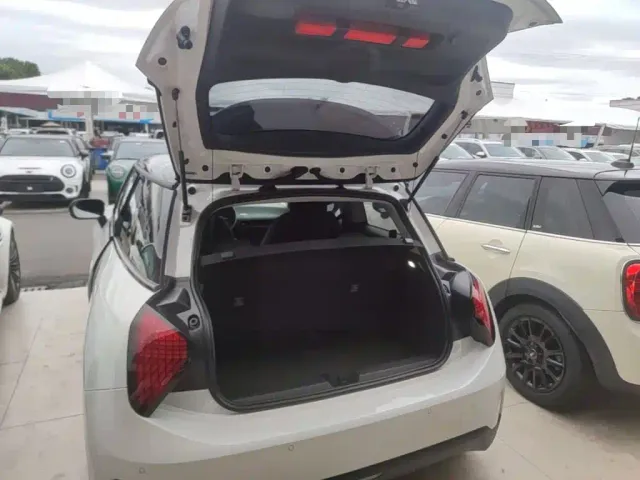 MINI Cooper — Фото автомобиля 18