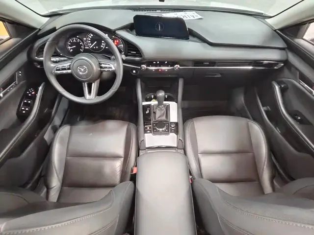 Mazda Axela — Фото автомобиля 11