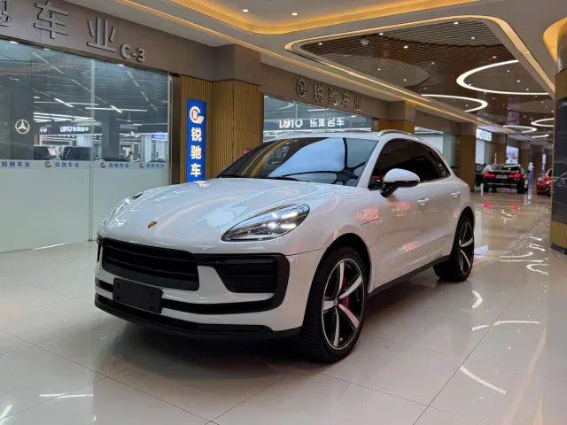Porsche Macan — Фото автомобиля 3