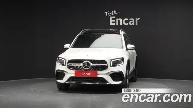 Mercedes-Benz GLB-Class — Фото автомобиля 3