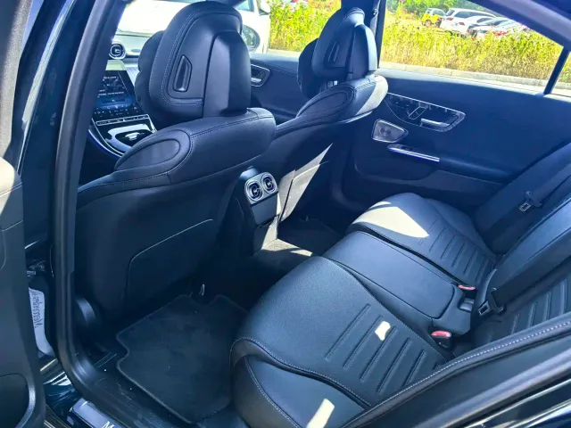 Mercedes-Benz C-Class — Фото автомобиля 6