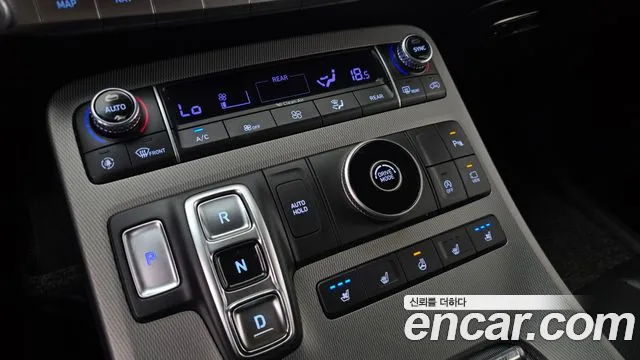 Hyundai Palisade Palisade Дизель 2.2 2WD — Фото автомобиля 15