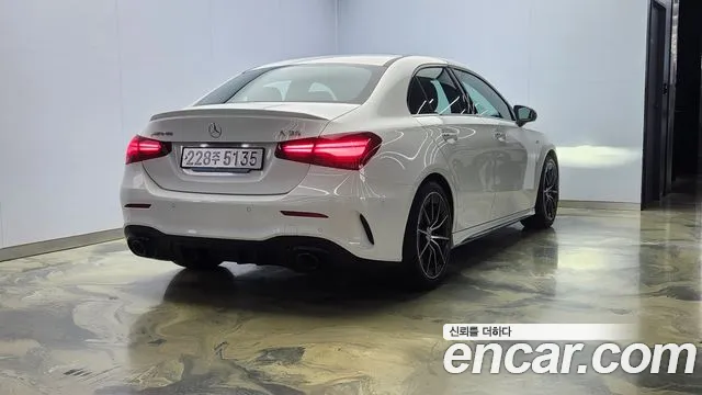 Mercedes-Benz A-Class W177 — Фото автомобиля 2