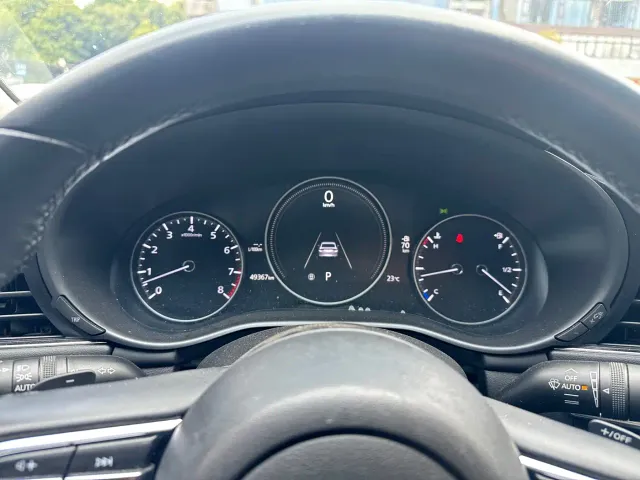 Mazda Axela — Фото автомобиля 21