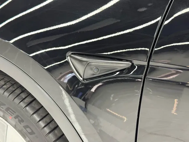 Tesla Model Y — Фото автомобиля 14