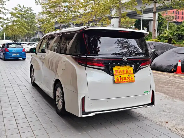 Toyota Vellfire — Фото автомобиля 7