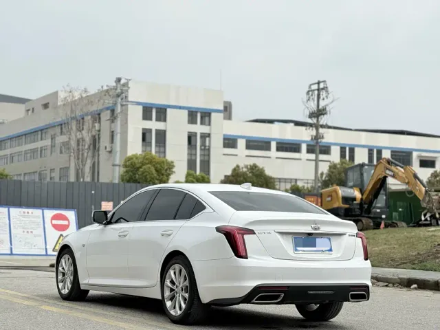 Cadillac CT5 — Фото автомобиля 6