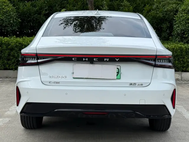 Chery Fulwin A8 — Фото автомобиля 4
