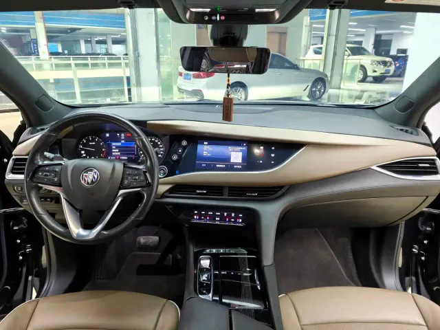 Buick Enclave — Фото автомобиля 10