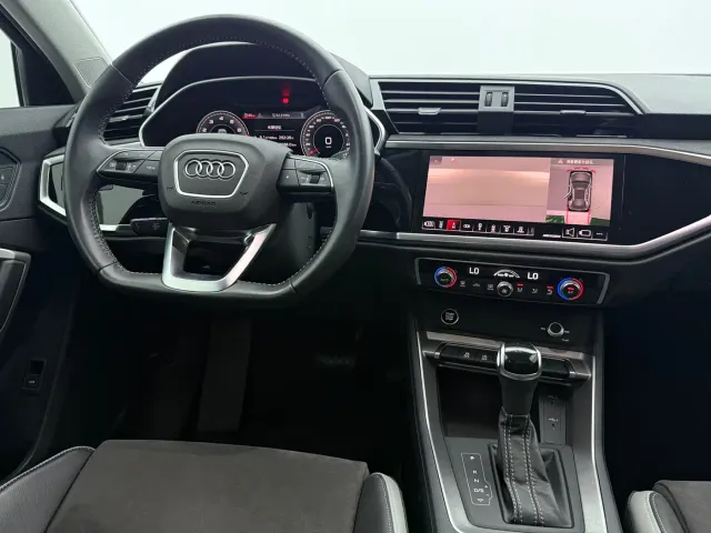 Audi Q3 — Фото автомобиля 10