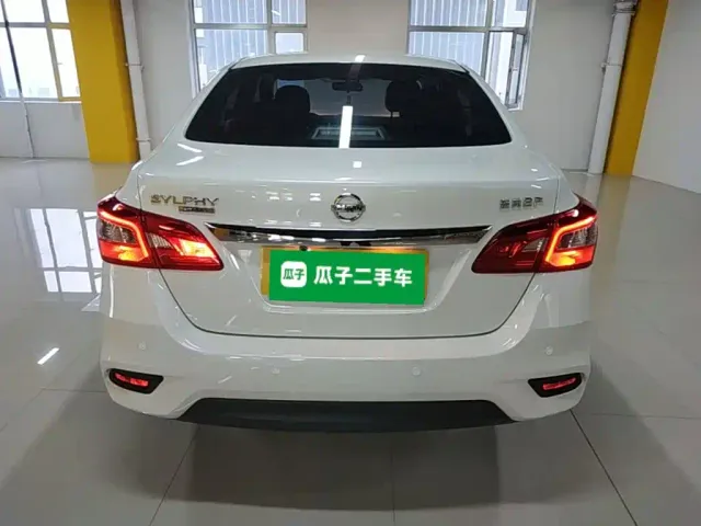 Nissan Sylphy — Фото автомобиля 5