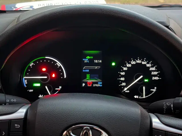 Toyota Granvia — Фото автомобиля 15