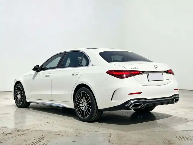 Mercedes-Benz C-Class — Фото автомобиля 10