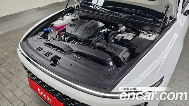 Hyundai Grandeur GN7 — Фото автомобиля 9