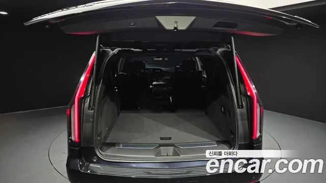 Cadillac Escalade Escalade 5 поколение — Фото автомобиля 20