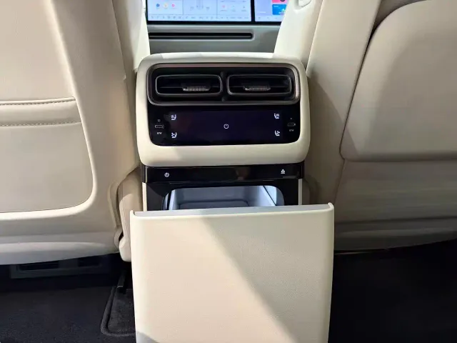 Li Auto i6 — Фото автомобиля 15