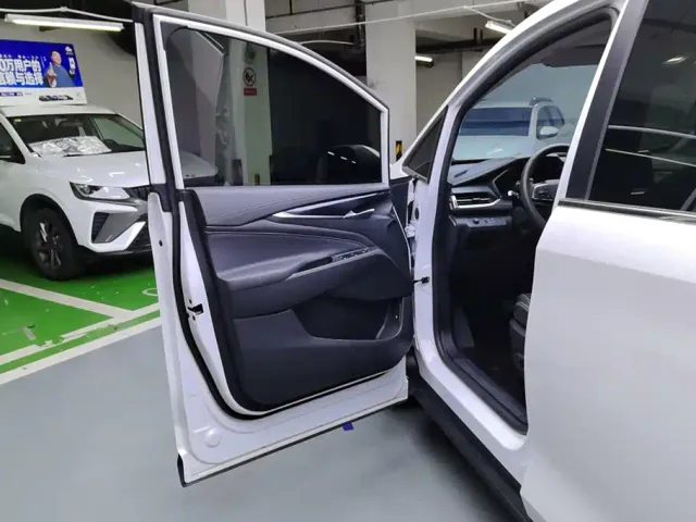 Maxus G50 — Фото автомобиля 7