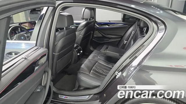 BMW 5-Series — Фото автомобиля 9