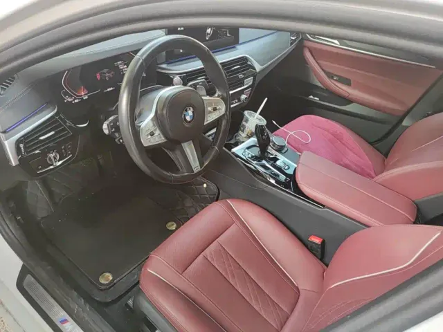 BMW 5 Series — Фото автомобиля 16