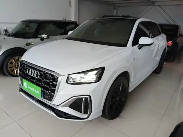 Фотография автомобиля — Audi Q2L