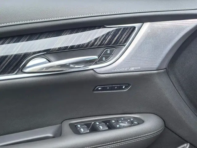 Cadillac XT6 — Фото автомобиля 9