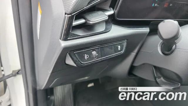 Kia Niro Niro (New) — Фото автомобиля 12