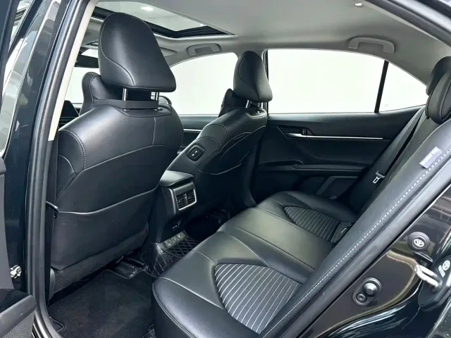Toyota Camry — Фото автомобиля 7