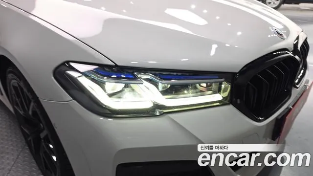 BMW 5 Series G30 — Фото автомобиля 7