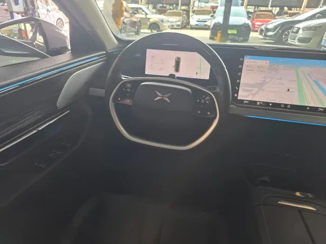 Xpeng P7 — Фото автомобиля 7