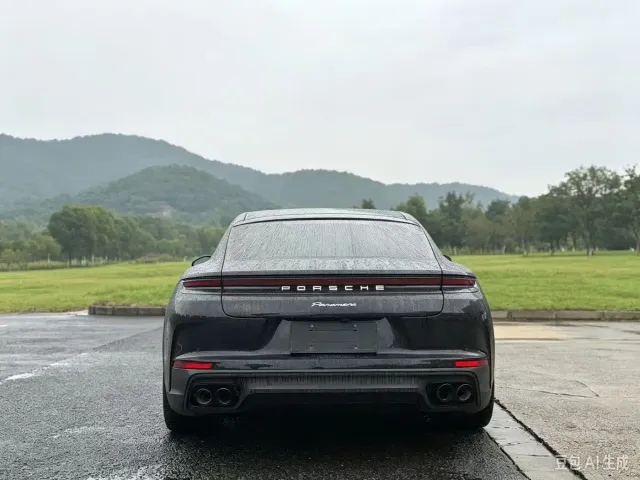 Porsche Panamera — Фото автомобиля 4