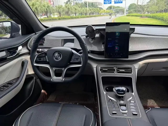 BYD Qin PLUS — Фото автомобиля 12