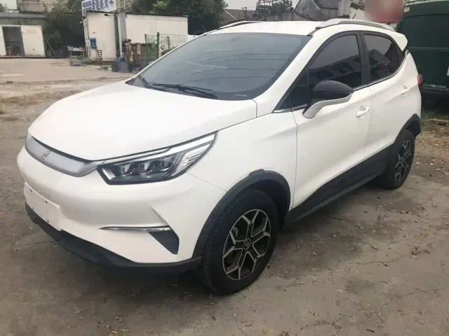 BYD Yuan Pro — Фото автомобиля 23