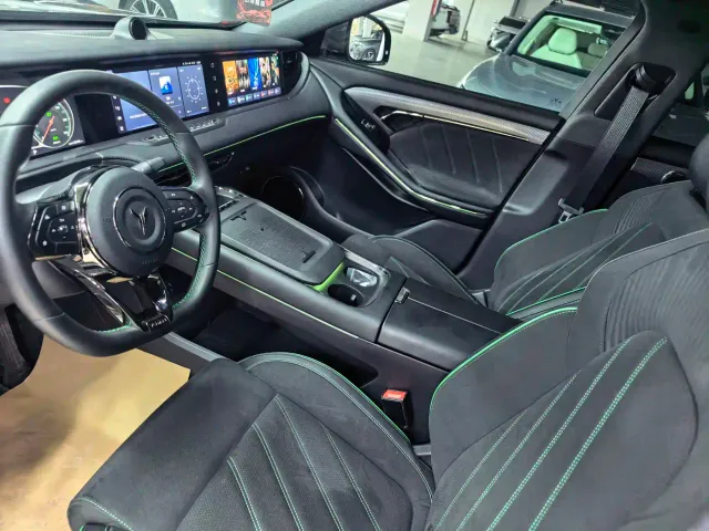 Voyah Auto VOYAH FREE 2025 318 259km 4WD Explorer Edition — Фото автомобиля 6