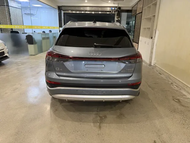 Audi Q4 e-tron — Фото автомобиля 5