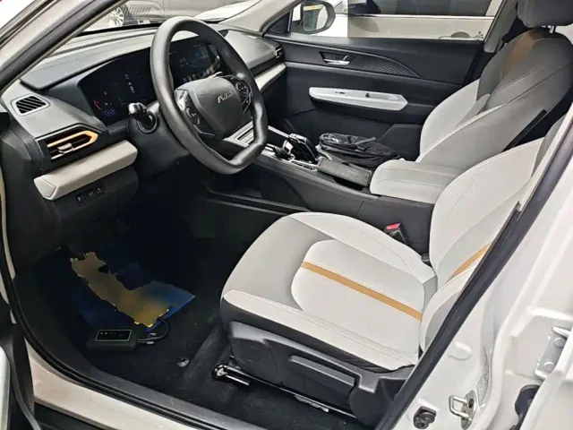 Dongfeng Fengshen E70 — Фото автомобиля 14